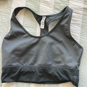 Under Armour UA Rush sports bra size M